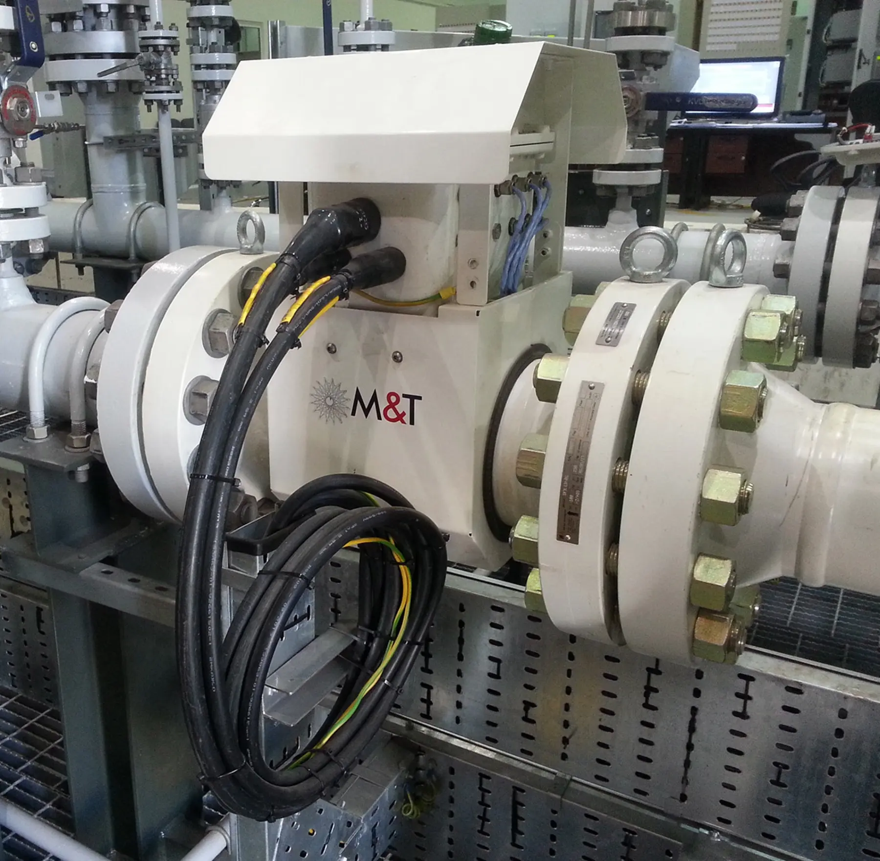 Витратомір M&T DFX-MM на вимірювальній лінії